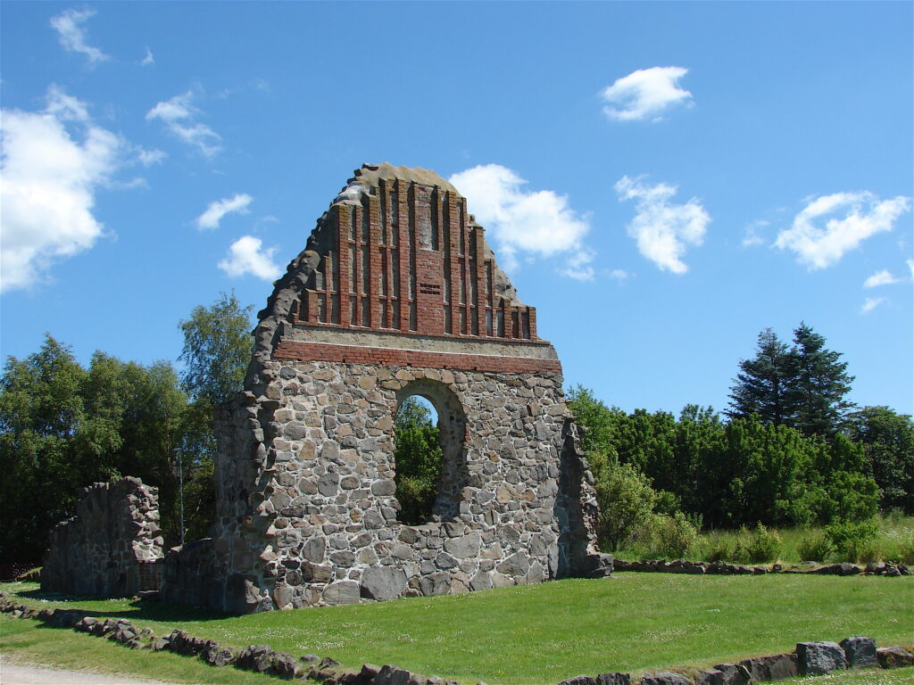S:t Gertruds kyrkoruin, Vä. Bild: Orfeus via Public Domain